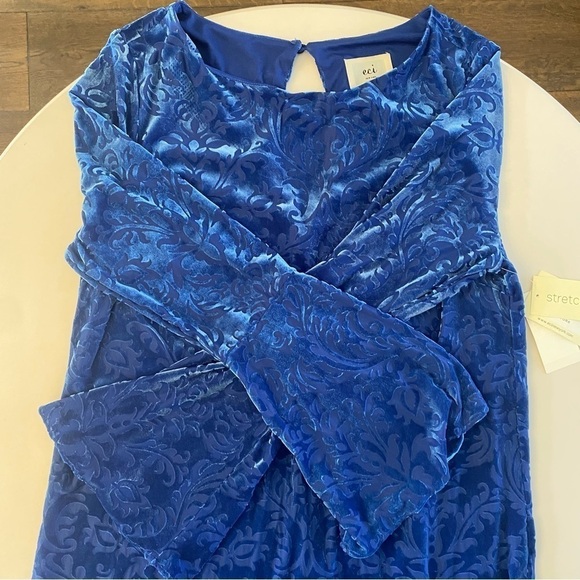 Eci New York Blue Bohemian Bell-Sleeve Velvet Dress - Picture 11 of 14